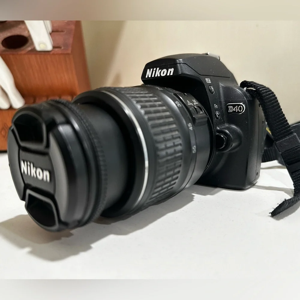 Nikon D40